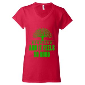 Softstyle® Women’s V-Neck T-Shirt Thumbnail