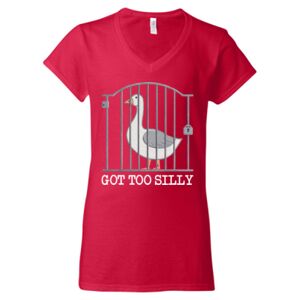 Softstyle® Women’s V-Neck T-Shirt Thumbnail
